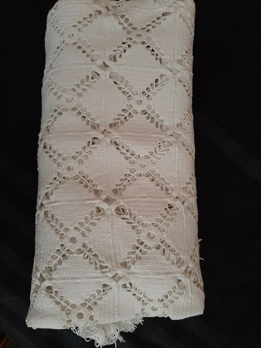 Colcha Vintage em croché de algodão c/ franjas