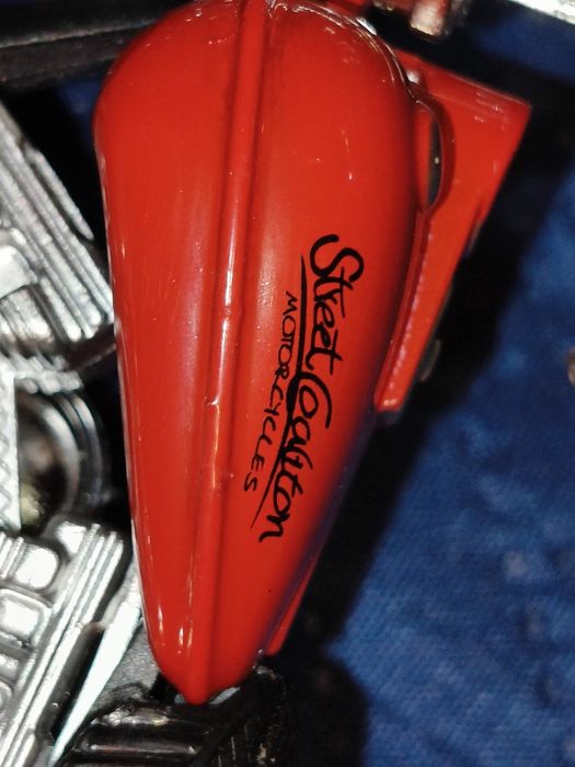 Model kultowego motocykla Harley Davidson skala 1:18