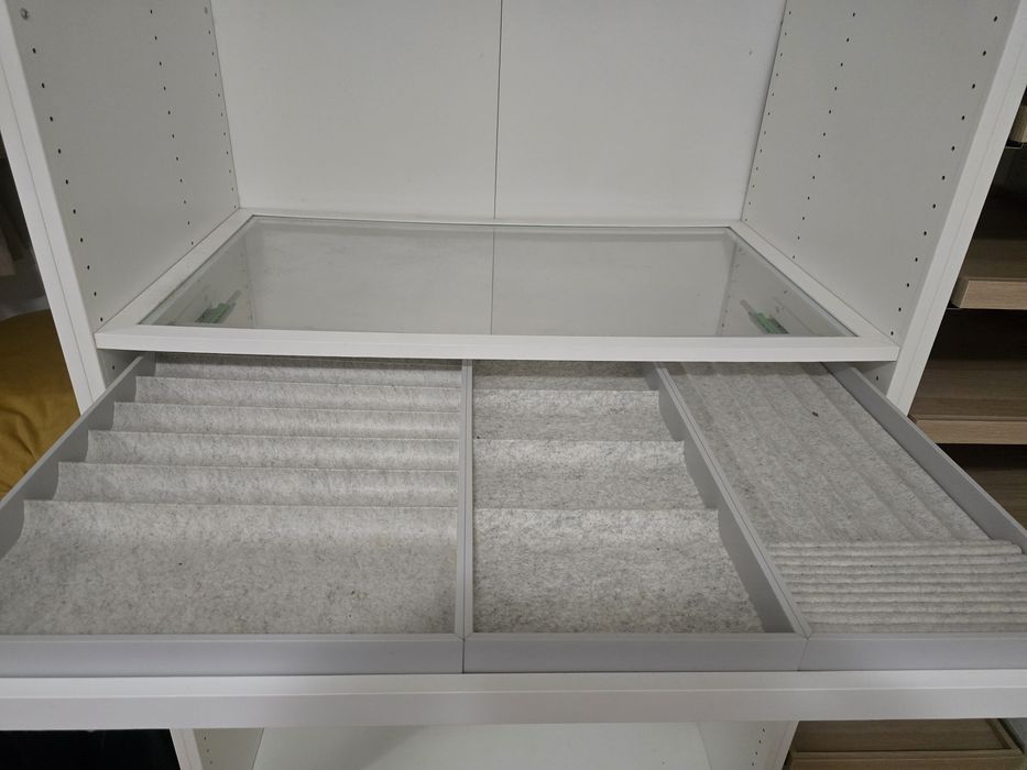 Pax com 2 cabideiro e prateleira de Joia 100x 237