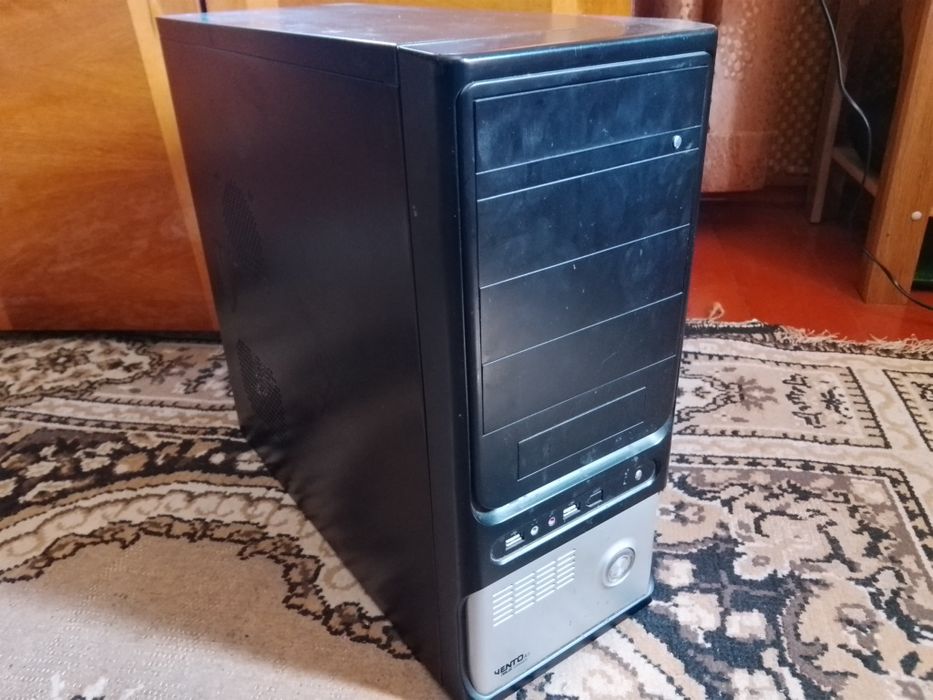 Комп'ютер робочий на Windows 10 / SSD, HDD 370ГБ компьютер