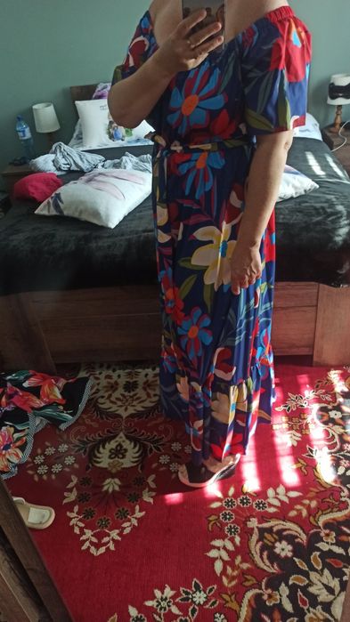 Kolorowa sukienka hiszpanka