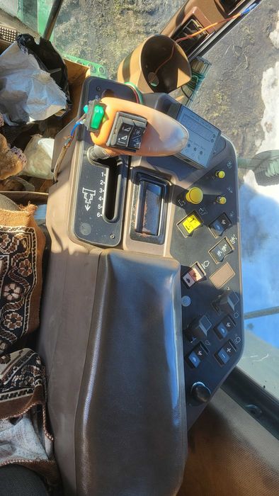 Комбайн зернозбиральний John Deere 9500