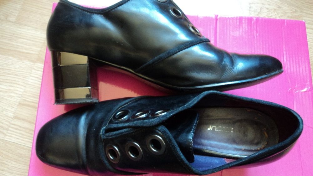 Кожа:Туфли весна/осень,очень красивые в отл. состоянии 38 разм