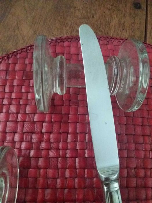 Apoio para Talheres em vidro com mais de 80 anos