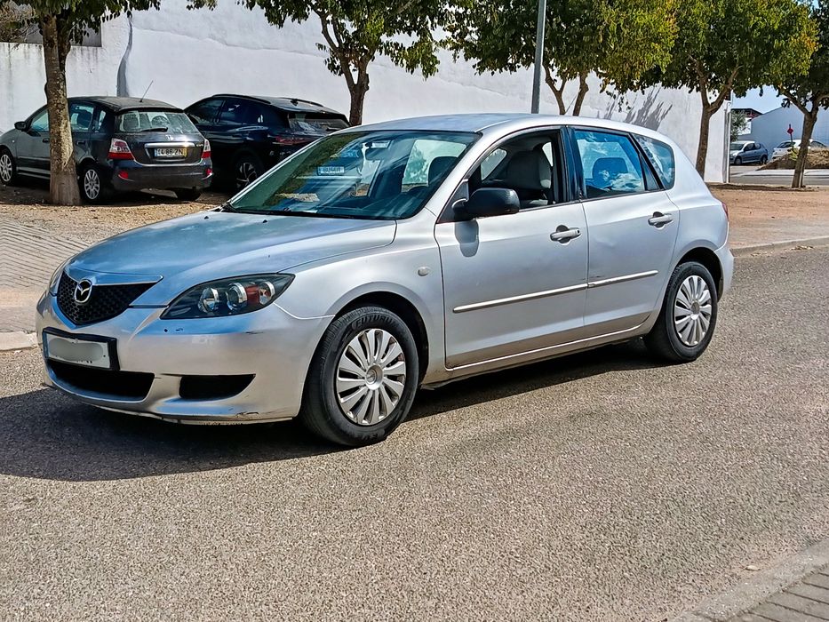 Mazda 3 HATCHBACK de 2004 5 lugares 225mil kms