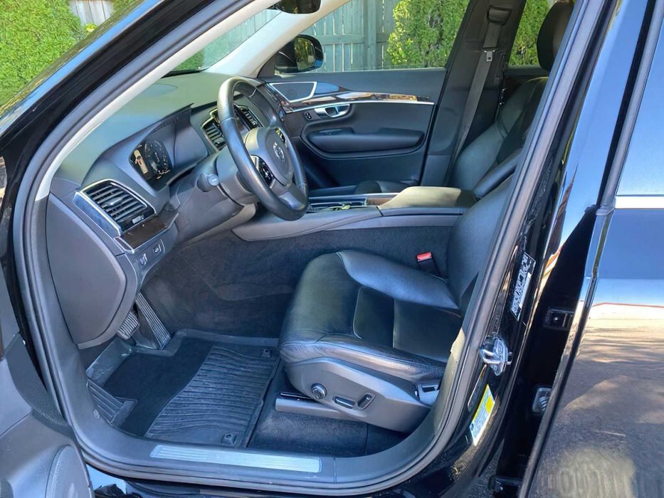 Volvo XC90 T6 Momentum      2017