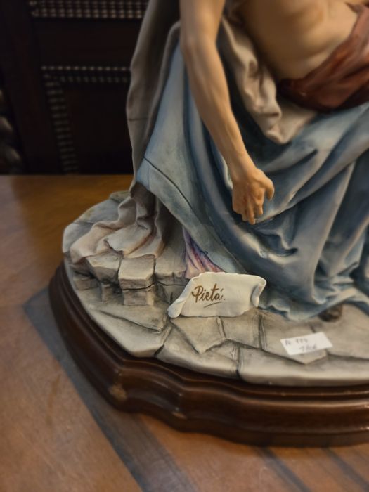 Imagem de Pieta, capodimont