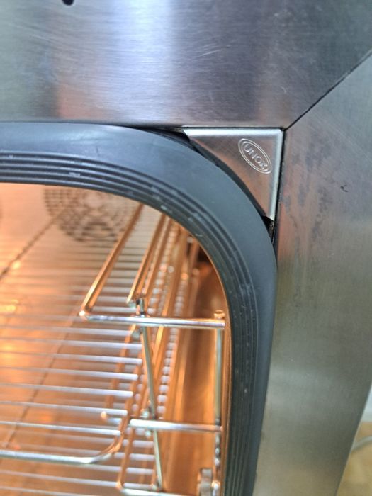 Піч Unox XF190 Rossella конвекційна пекарська