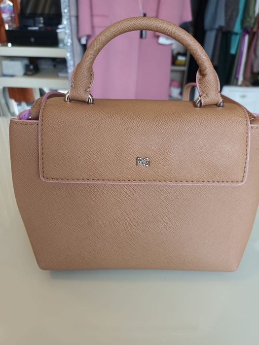 Carteira Purificacion Garcia