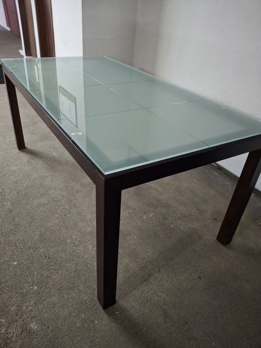 Mesa grande de 8 lugares