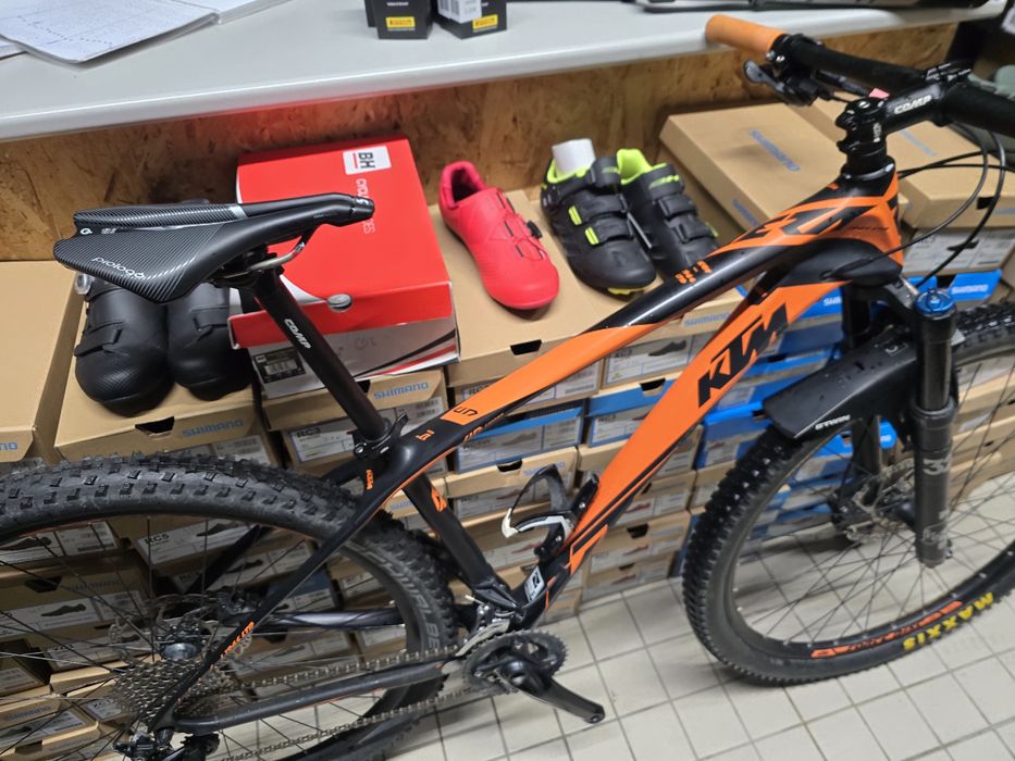Ktm aera de carbono 29 m