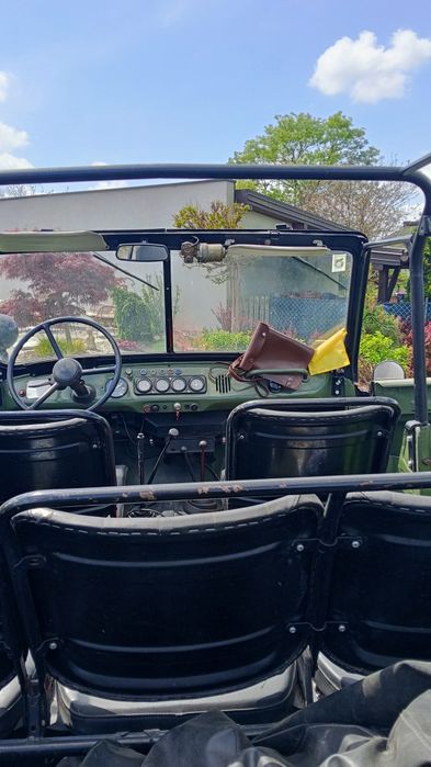 Samochód osobowy UAZ 469 B