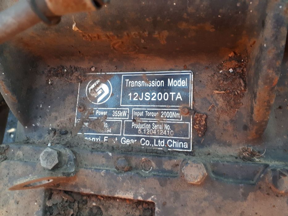 Двигатель ЯМЗ-658 с КПП 12JS200TA