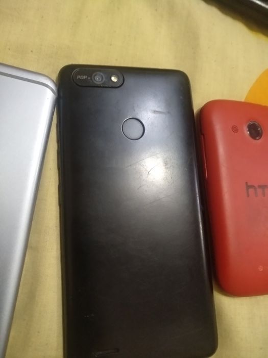 Продам телефоны на запчастии