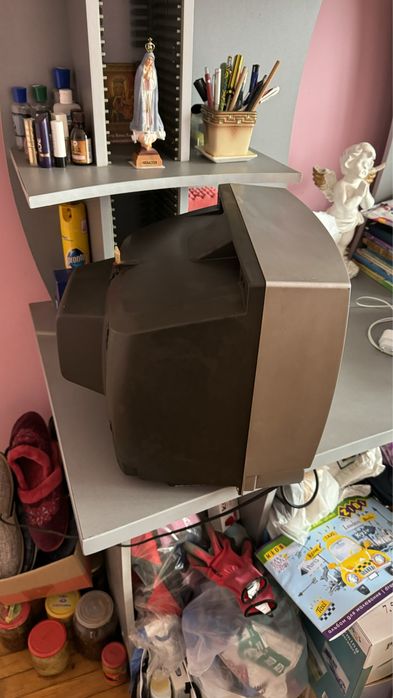 Продаю телевізор JVC AV-1415EE все працює, торг реальному покупцю