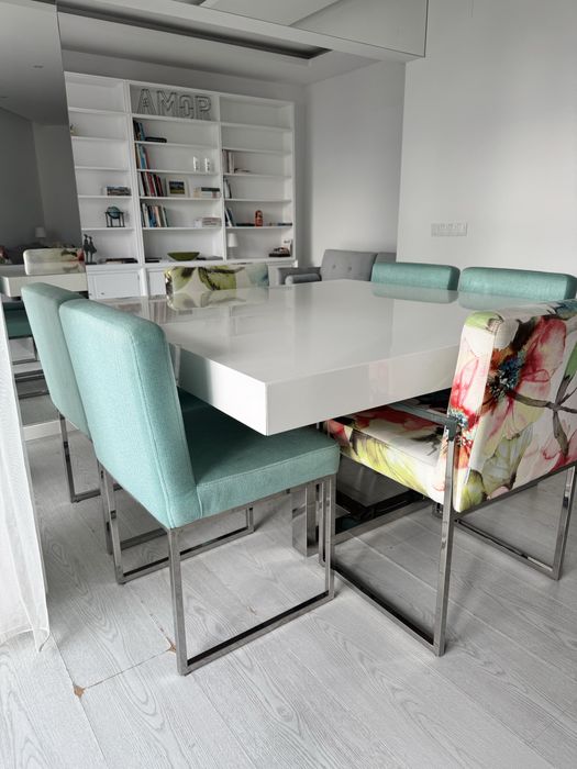 Interdesign, mesa de jantar extensível, Interem excelente estado.