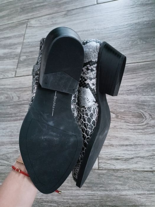 Nowe botki r36 Bershka kowbojki