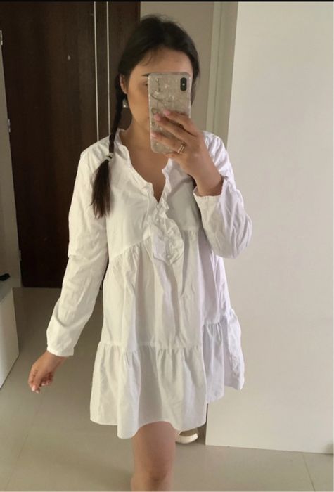 Zara biala sukienka oversize ciążowa falbany