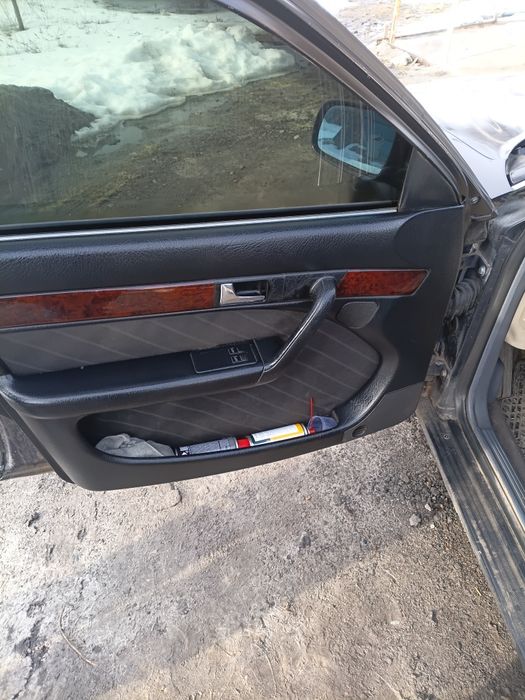 Продам.Ауді 100 2.5тді