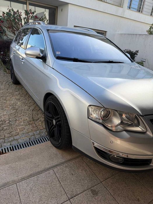 Volkswagen Passat 2006 com 226000 km. Muito estimado.