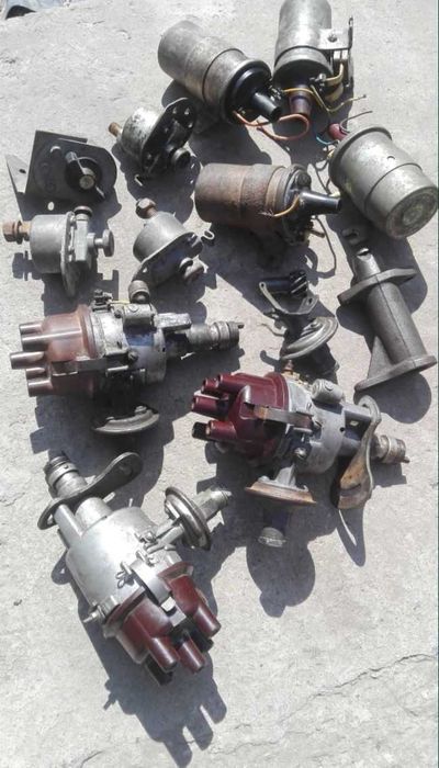 Панели приборов Уаз,привод стеклоочистителя,замки,реле,ручки,трамблёры