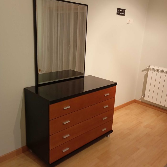 Cama casal usada