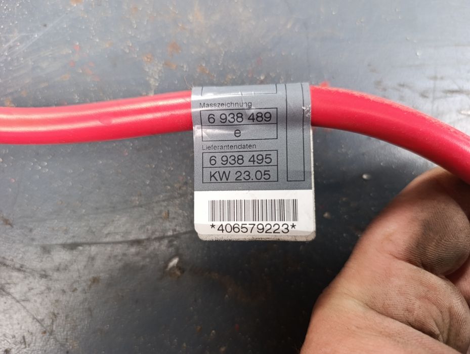 BMW E90 klema plusowa, pirotechniczna