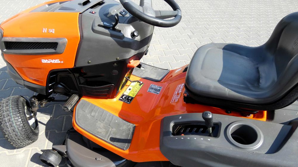 Traktorek kosiarka Husqvarna CTH164T Kawasaki 2 Cylindry (080503.6) - Baras