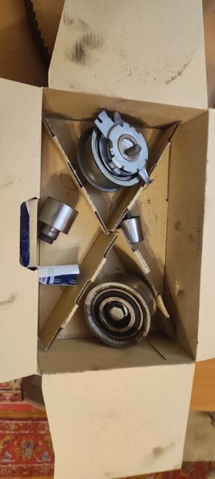 Комплект ГРМ на vag 2.0 TDI