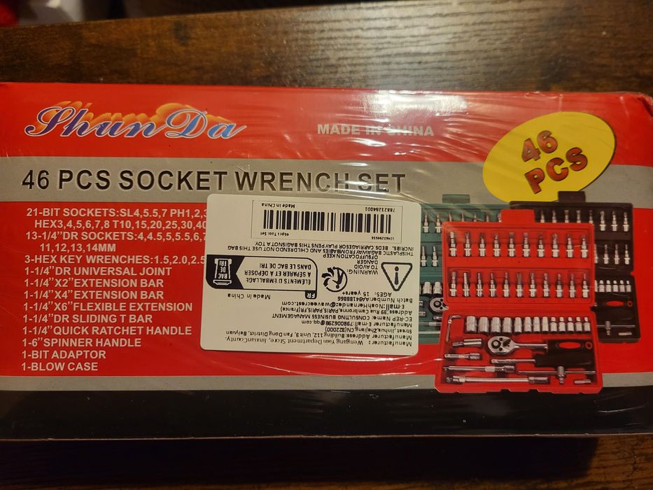 Zestaw kluczy nasadowych 46 elementów