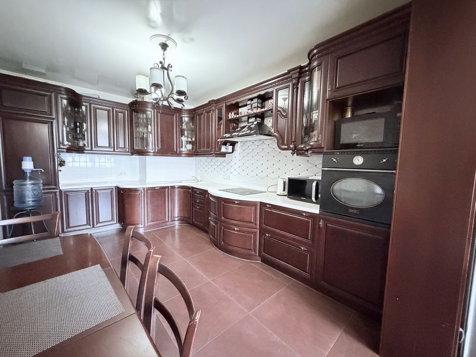 Продаж, осокорки, чавдар 7, низький поверх, велика квартира, без %