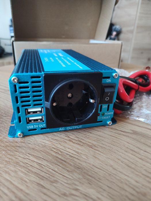 Przetwornica napięcia Yinleader 600W/1200W 24V DC → 230V AC