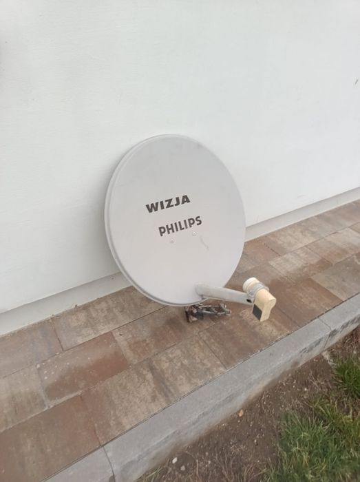 Antena satelitarna