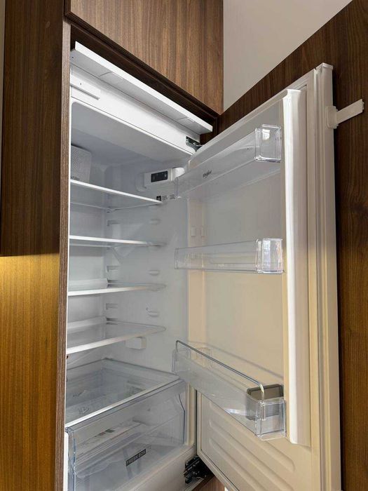 Пров.Тарнавського, сучасний ремонт. Кухня-студія + спальня.