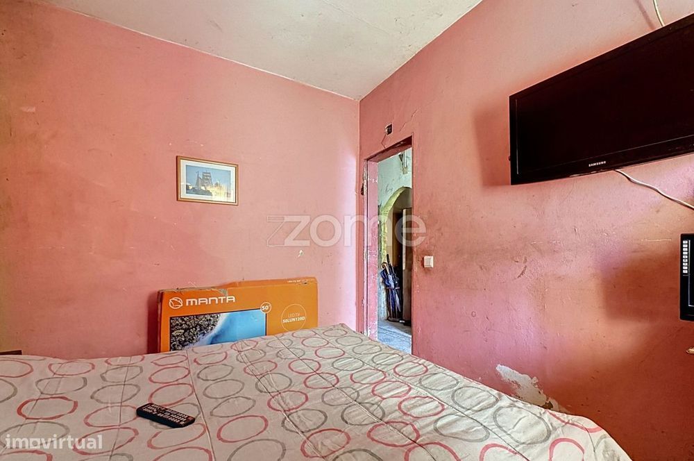 Moradia para Remodelar com Terreno em Tavarede, Figueira da Foz