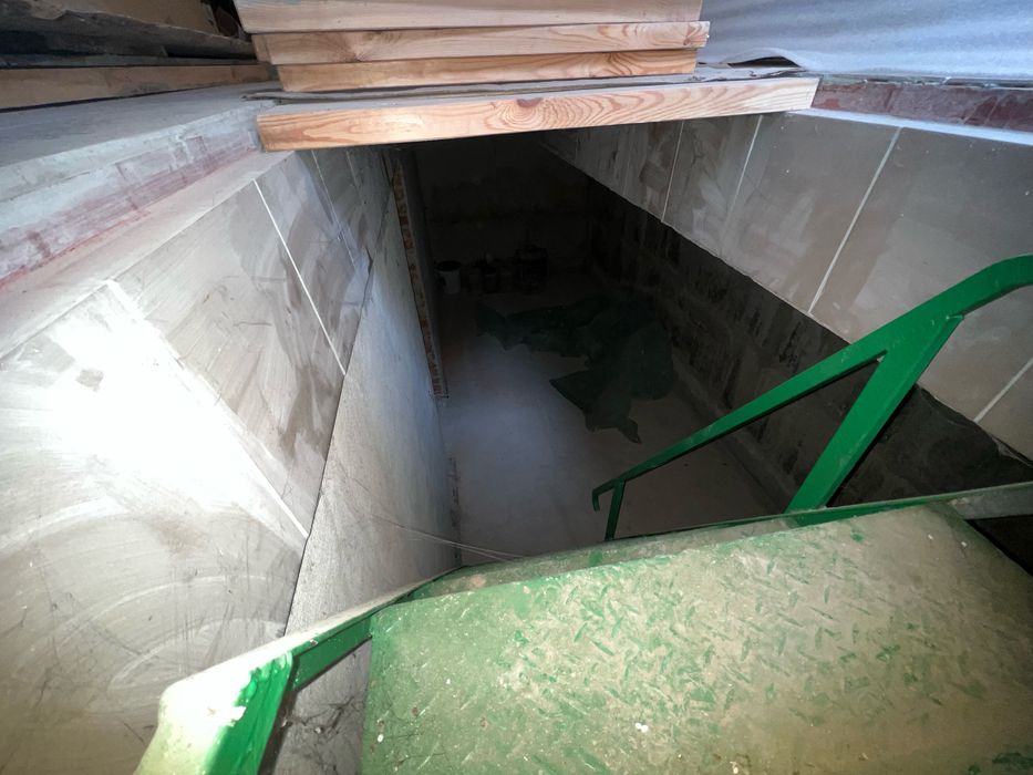 Продам гараж на вул.Спортивна