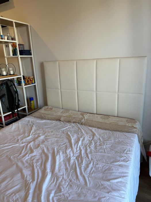 Cama de Casal Elevatória com Arrumação e Cabeceira