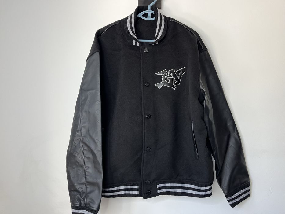 Casaco motard Louis Vuitton, preto, tamanho 52.