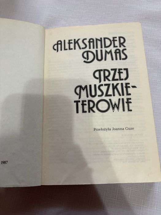 Ksiazka trzej muszkieterowie