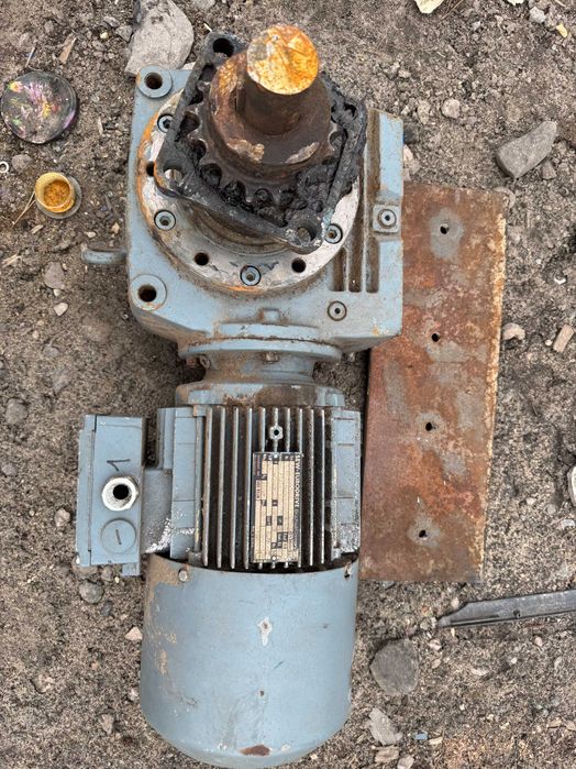 Motoreduktor kątowy 1.5kw