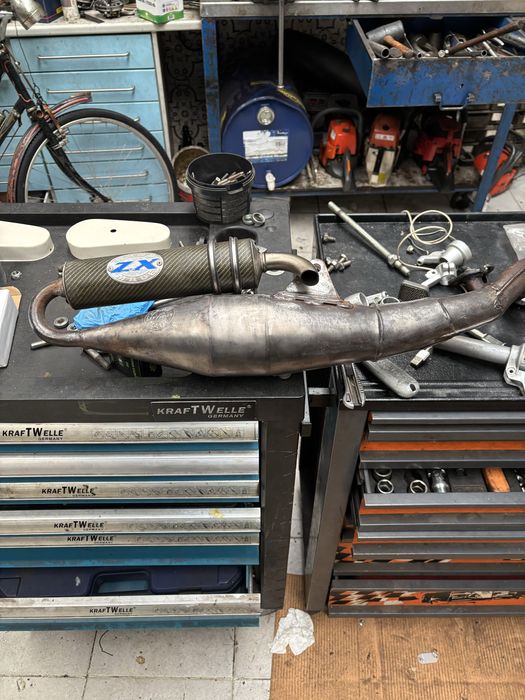 Escape leovince AEROX