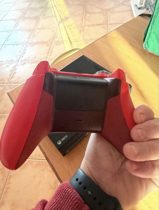X-box one pouco usado.