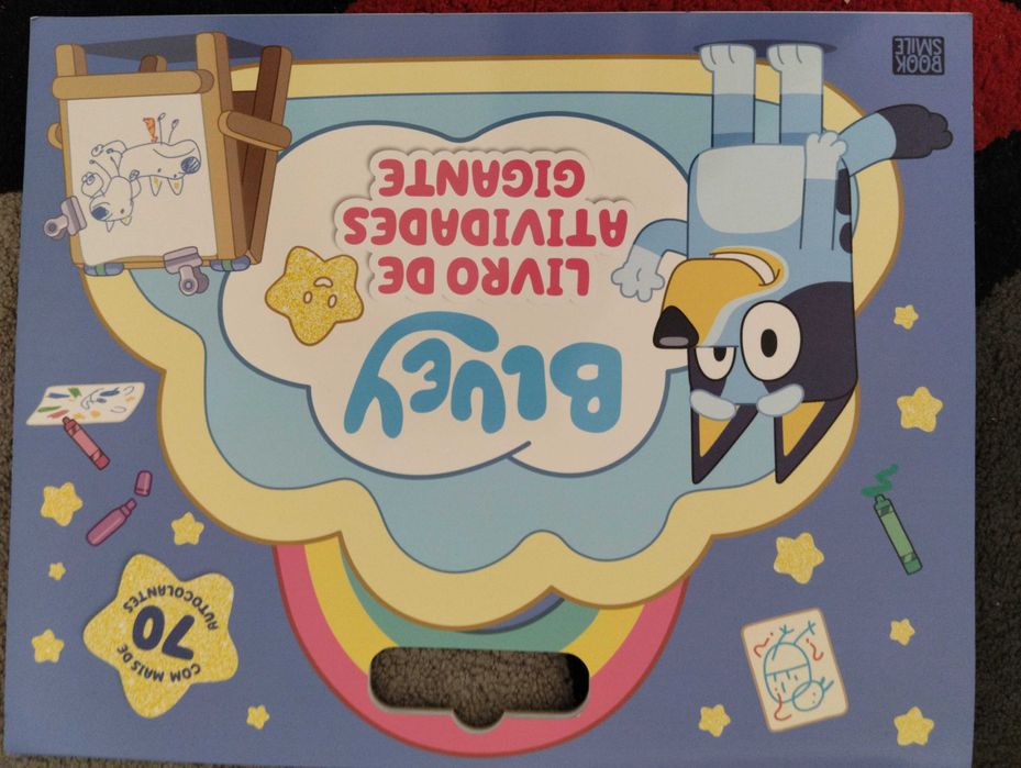 Livro de atividades gigante bluey novo