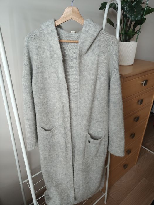 Sweter damski szary