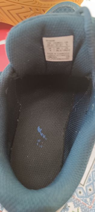 Sapatilhas ASICS UPCOURT 5 GS n.° 38,5