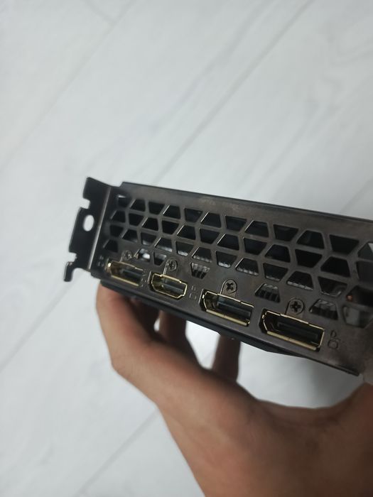 Продам відео карту 2060 на 6gb