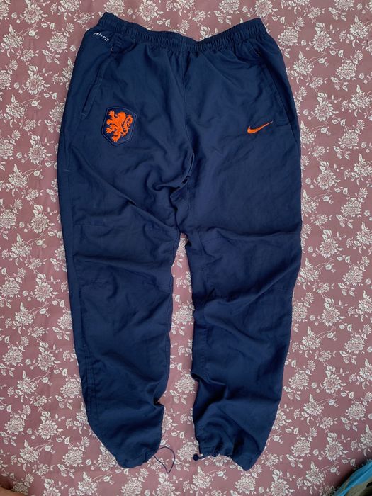 Nike x Netherlands  vintage на утяжках