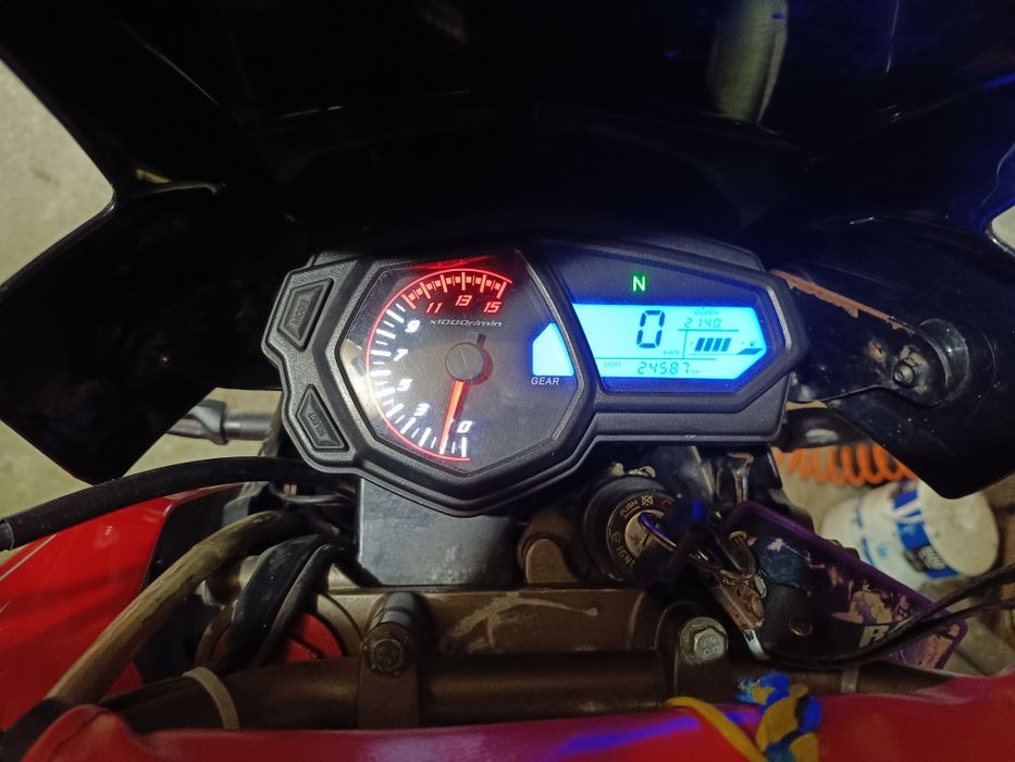 Продам мотоцикл Shineray x-trail 250