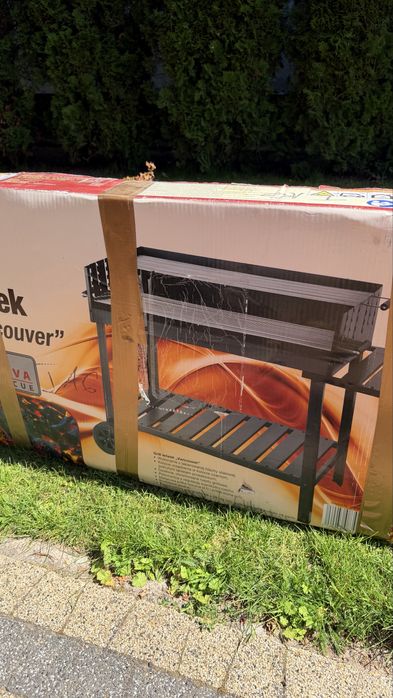 Grill węglowy /nowy