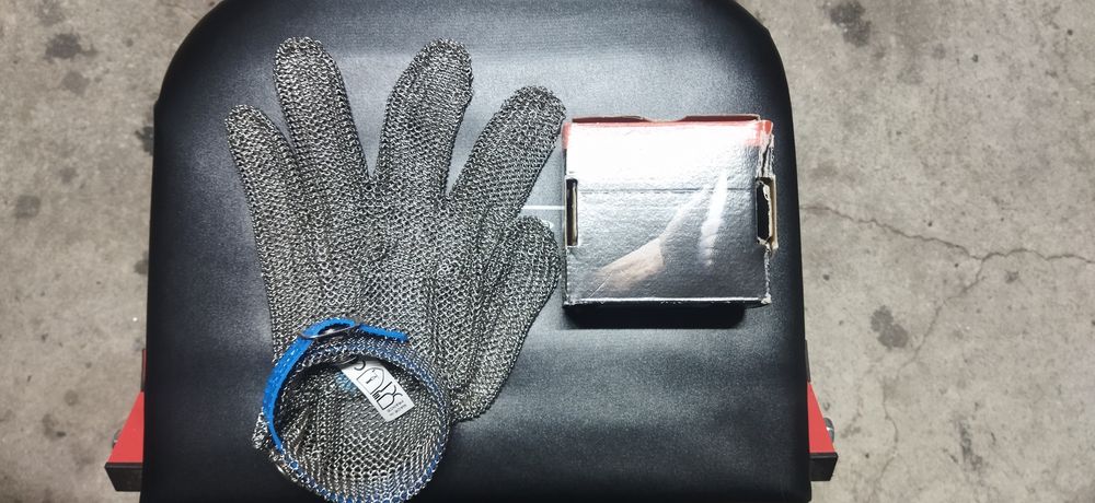 Luva de malha de aço inox para proteção  manual de talhante